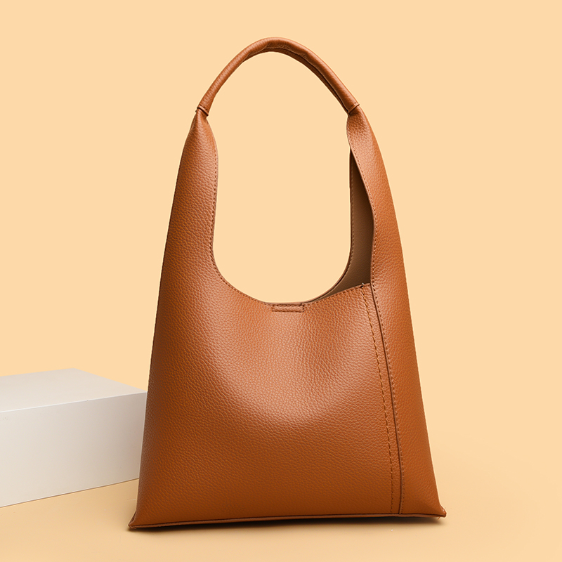 Limited Edition Hobo Tote Bags - огляд і ціна Luxury Bags Limited Edition