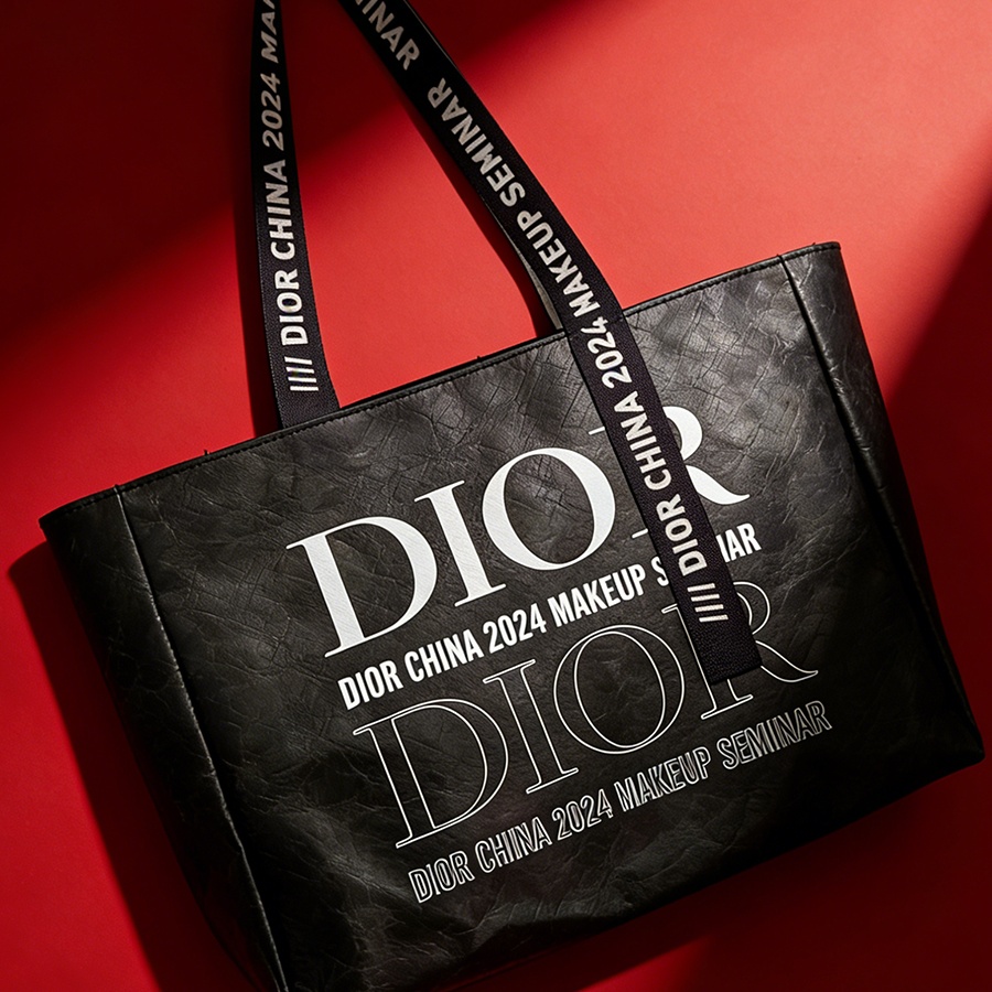 Dior Dior’s bag Large Black Ha - огляд і ціна Luxury Bags Coach