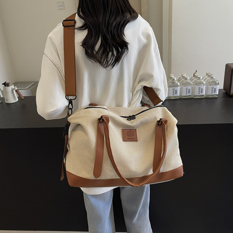 Women's Canvas Shoulder Bag Lu - огляд і ціна Luxury Bags Coach