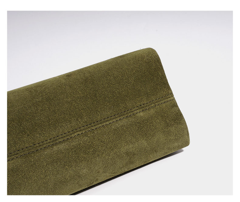 Limited-Edition Clasp Bag Kore - огляд і ціна Luxury Bags Limited Edition