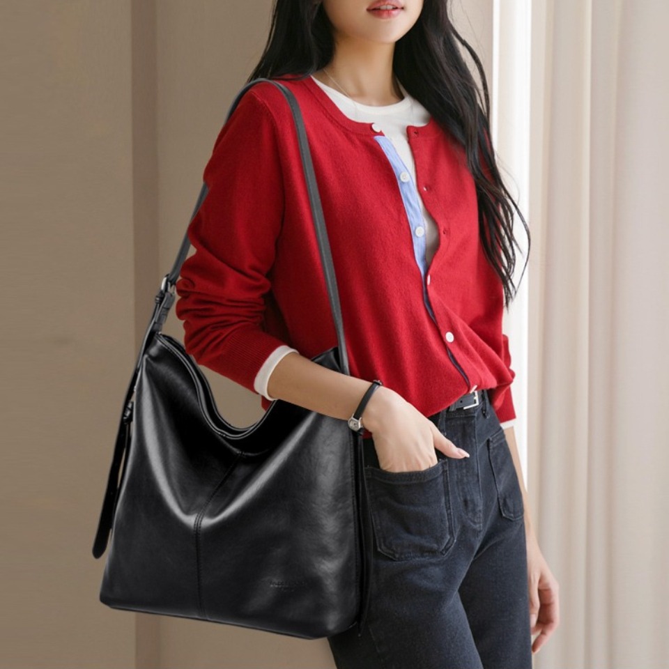 Limited Edition Hobo Tote Bags - огляд і ціна Luxury Bags Limited Edition